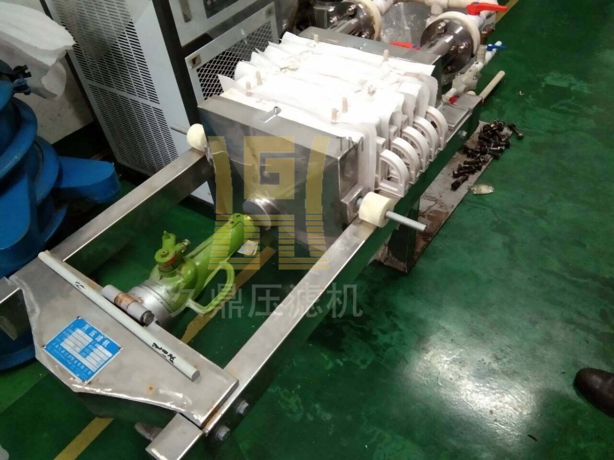 千斤頂壓濾機